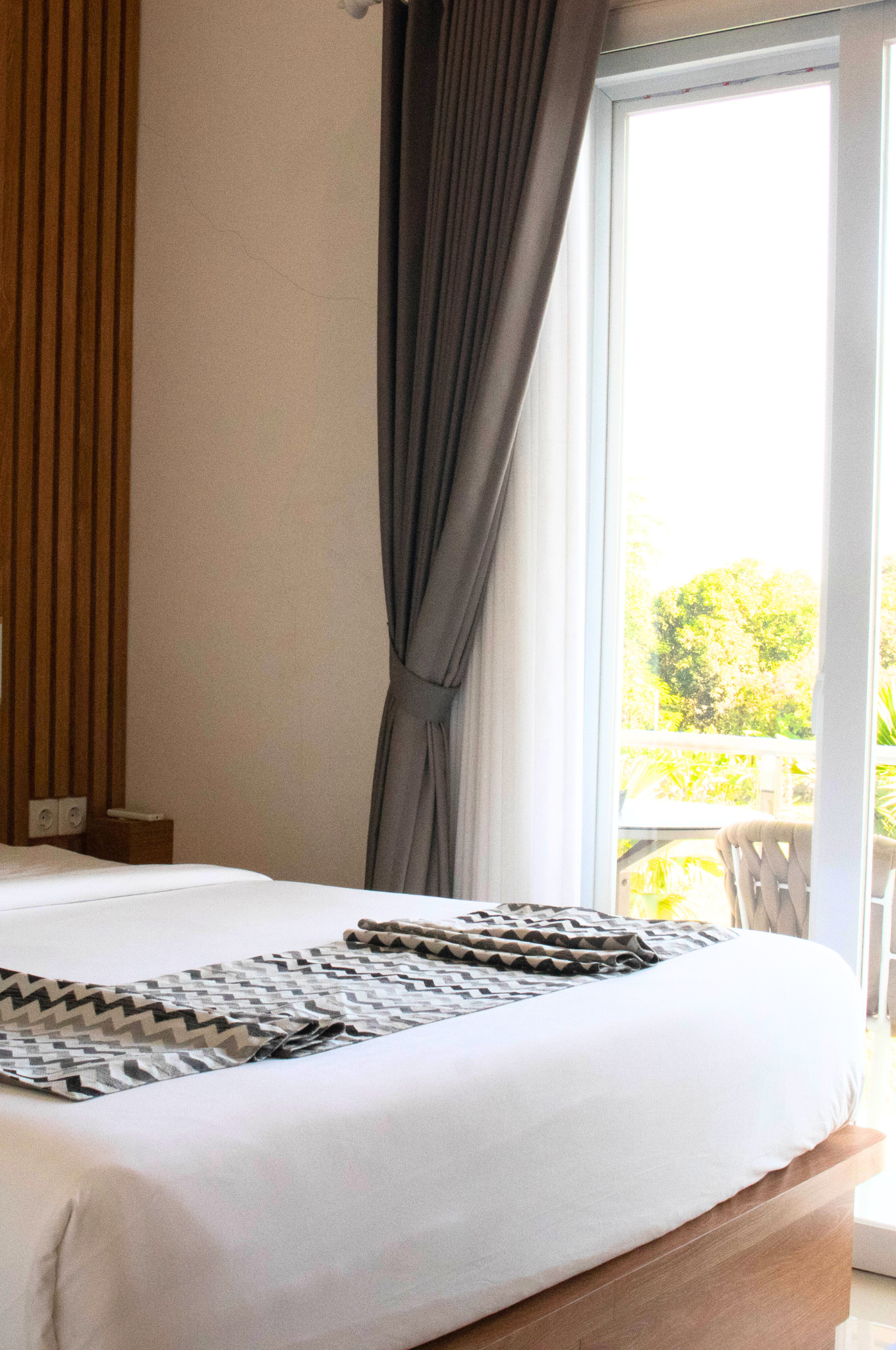 The Balcon Villa Slide 3
