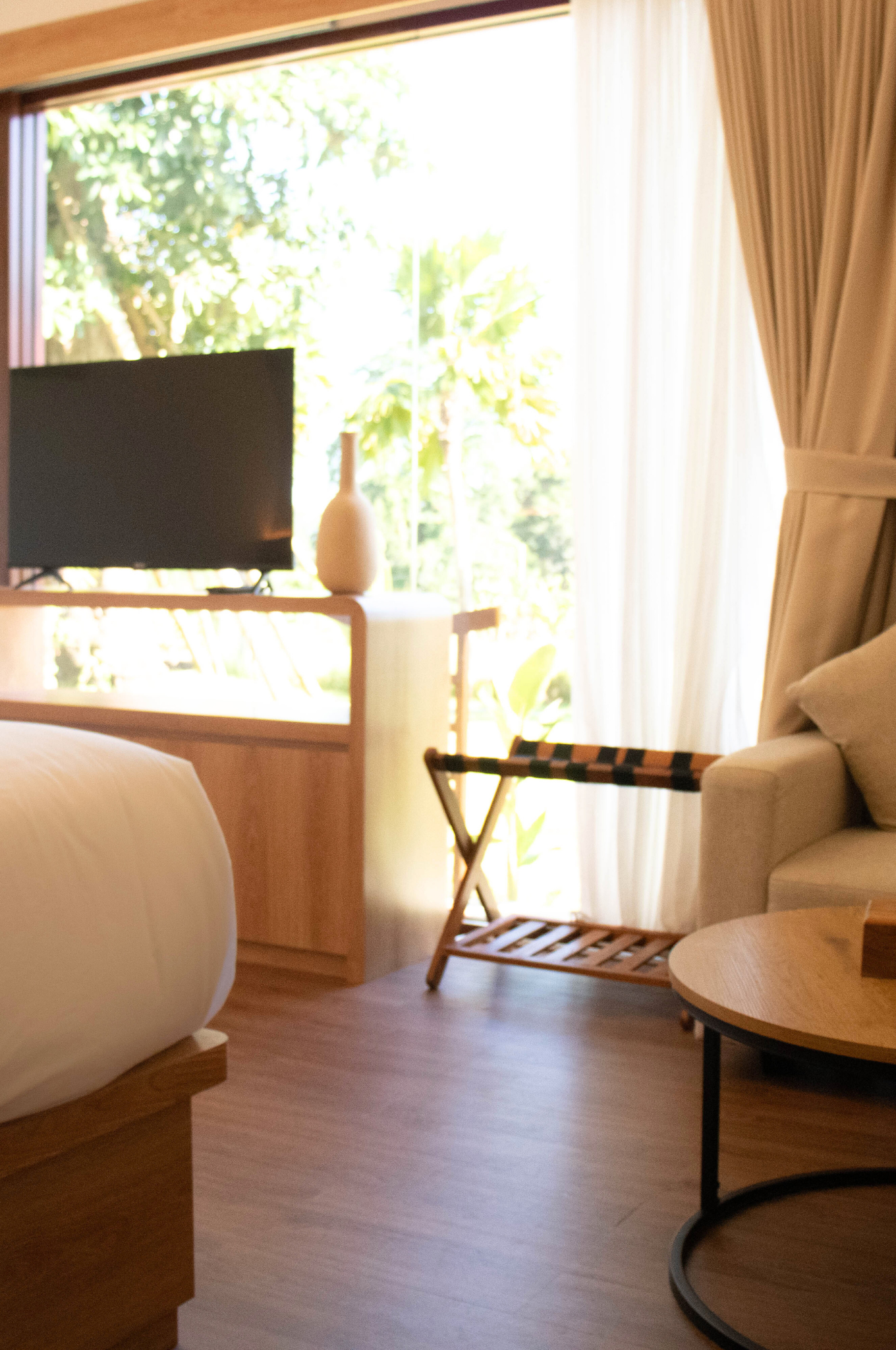 The Suite Villa slide 6