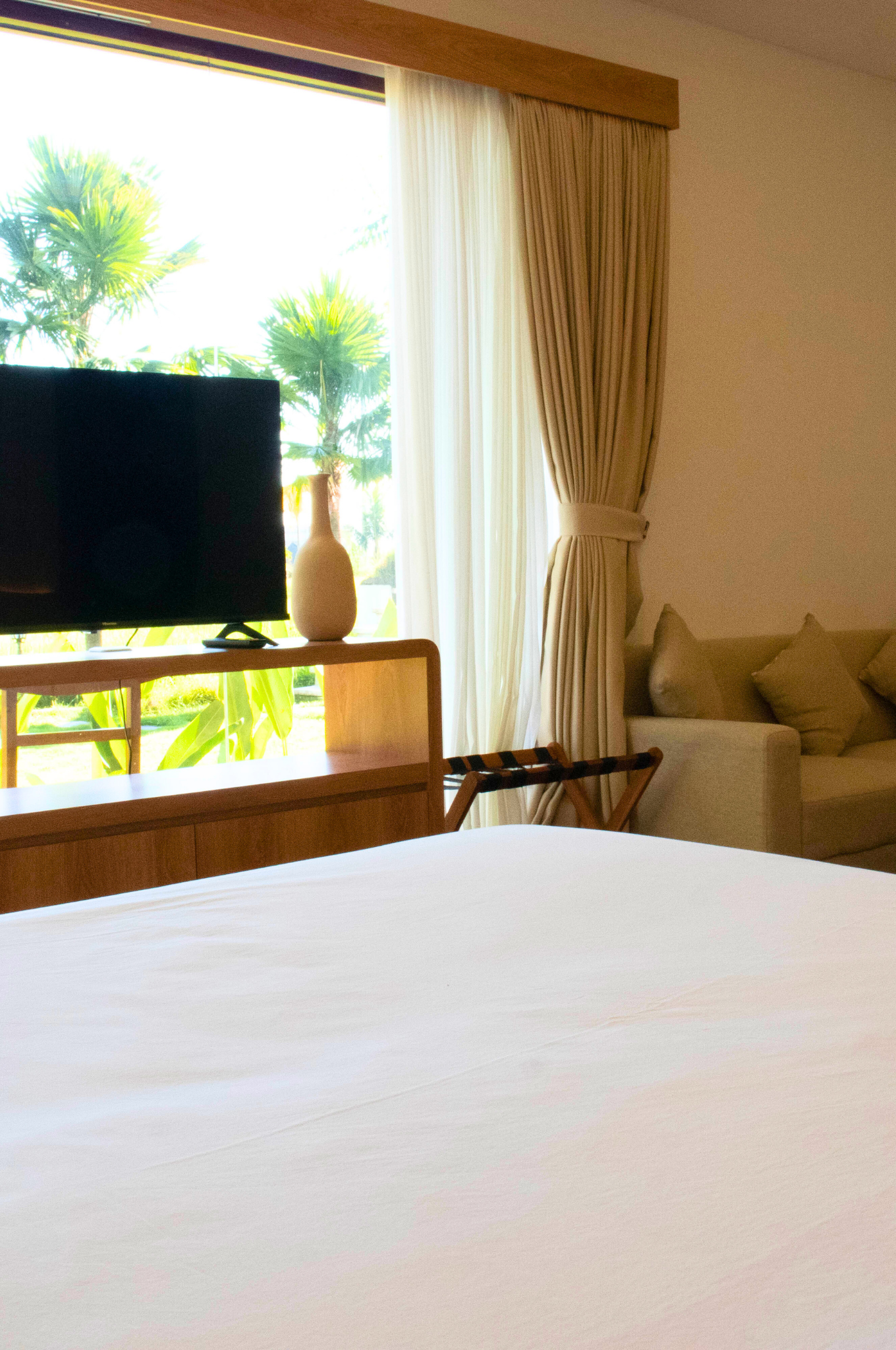 The Suite Villa slide 2